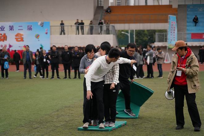 摸石过河.jpg